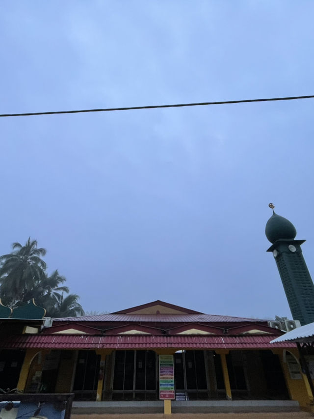 The calmness of the early morning in Kampung Kalai