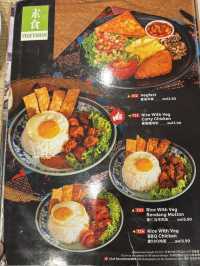 A Toast Lover’s Paradise: Breakfast at Eat Toast in Batu Pahat 