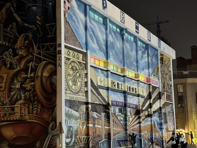 Exploring art, architecture, temples and markets in Kaohsuing