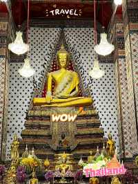 🌟 Wat Arun: A Breathtaking View You Can’t Miss! 🏯✨