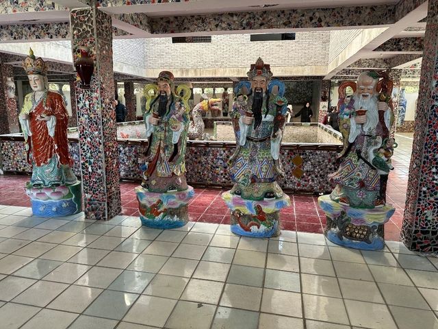 Porcelan palace