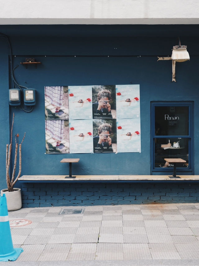 田浦洞的隱藏版質感咖啡館 深藍色的歐式魅力PENAN Café