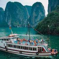 🚢 Halong Bay Cruise  Holiday– A Magical Voyage in Vietnam! 🇻🇳✨
