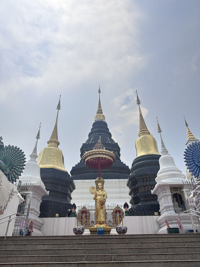 เที่ยววัดสวยเชียงใหม่ ที่วัดบ้านเด่น อ.แม่แตง