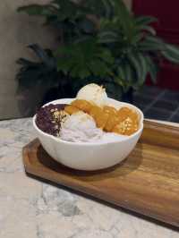 Artisanal Creations at Yuen Yeung Dessert Cafe: Fresh, Handmade, Authentic