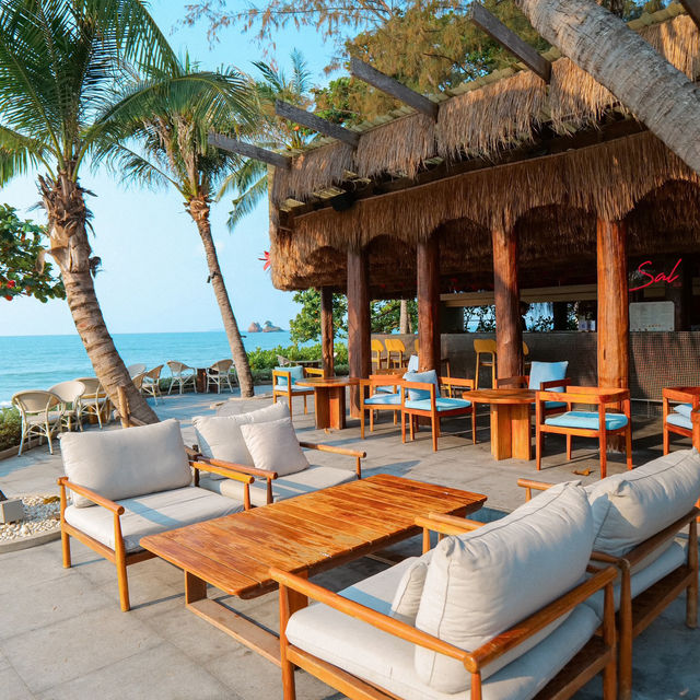 🌊🌴ซัมเมอร์นี้ที่ Mercure Rayong Lomtalay 🌊🌴ซัมเมอร์นี้ที่ Mercure Rayong Lomtalay