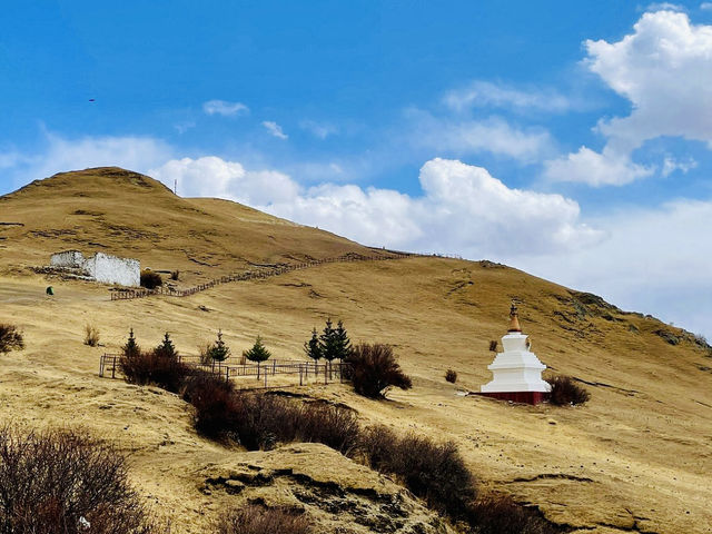 Drak Yerpa: Tibet's Sacred Cave Hermitage