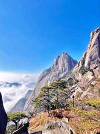 Huangshan: Embracing Nature at the Majestic Mountain