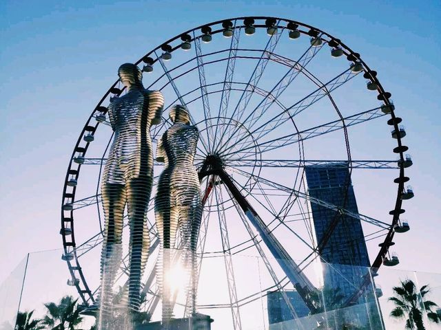 格魯吉亞巴統著名雕像景點：Ali & Nino Statue阿里和尼諾雕像，適合打卡拍照📸