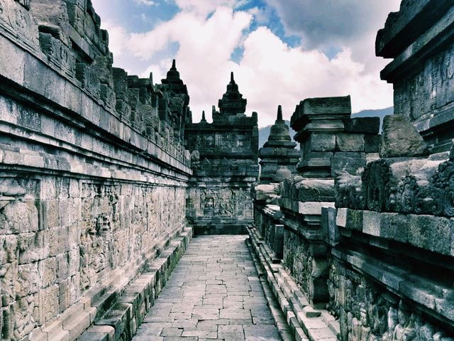 印度尼西亞馬格朗著名景點：婆羅浮屠 Candi Borobudur，適合打卡拍照📸