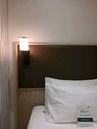 โรงแรมรีโนเวทใหม่ The Quarter Saphankhwai