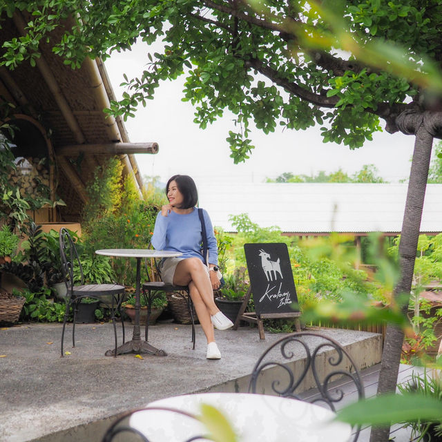กระท่อมอินทรา คาเฟ่มุมถ่ายรูปเยอะมาก