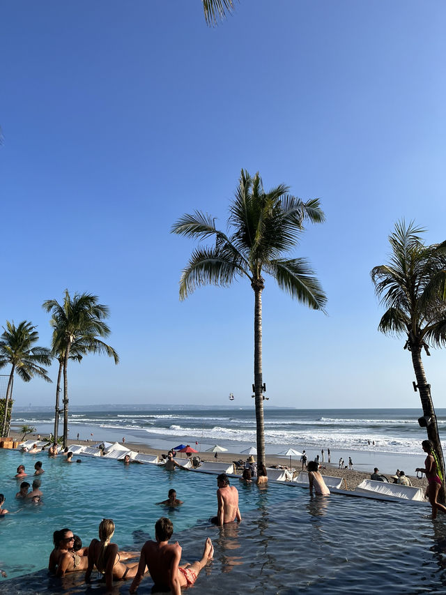 발리에서 력셔리하고 힙한 비치클럽 가쟈👙✈️