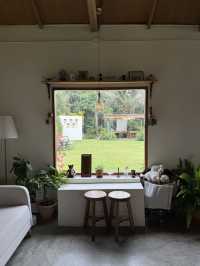 คาเฟ่สไตล์โฮมมี่สุดมินิมอล #นครปฐม 🏠☕️🍃