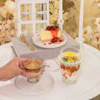 Jomhom Cafe & Music