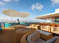 "Norwegian Breakaway: The Ship That’s Basically a NYC Party… But With More Sunscreen" 🗽🚢🌞