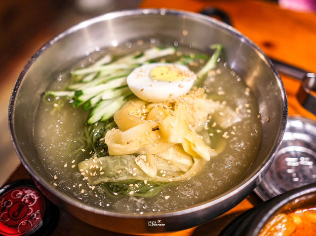 หมูย่างน้องดรีม ร้านดังในโซลย่านอัปกูจอง🥩🐷🇰🇷