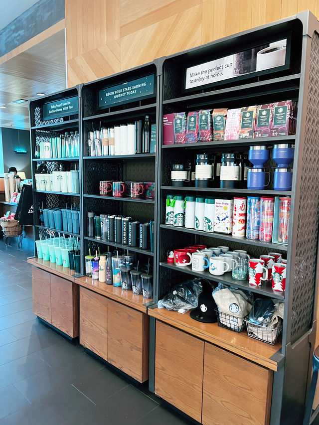 Starbucks Kuching: Perfect Coffee Break for Shoppers