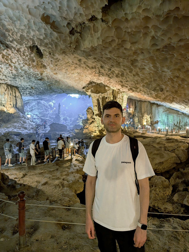 🇻🇳 Halong Bay: When Nature Outshines Every Filter ⛰🛳