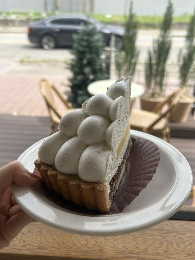  달콤한 하루를 위한 복대동 아지트, dolce fruito🤍🍷🧡🍰