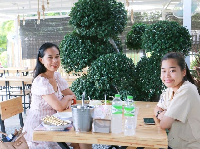ร้านระเบียงปู ปากน้ำระยอง