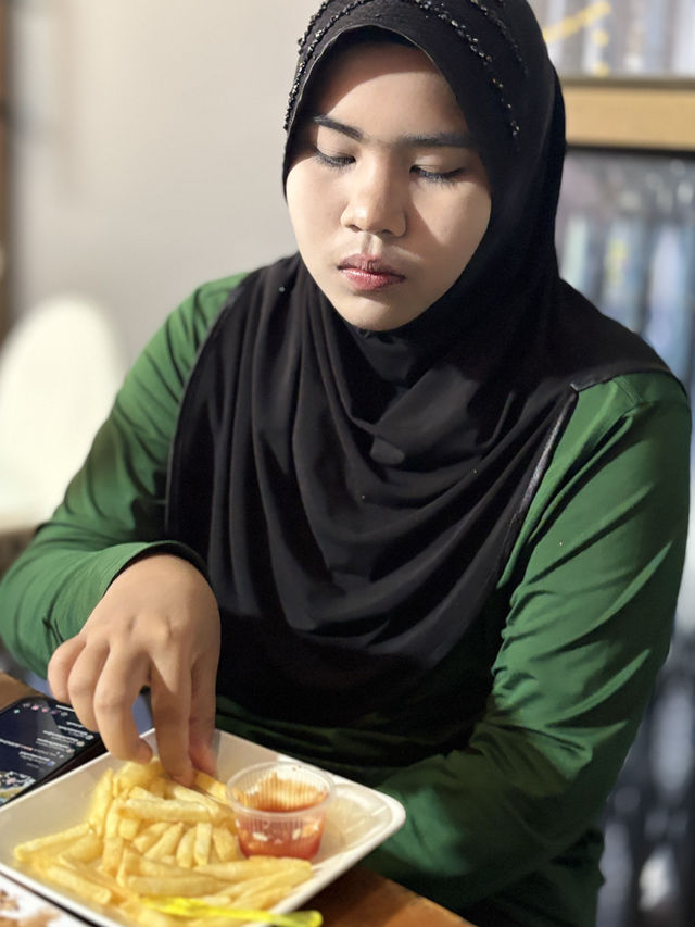ครัวเดียวกัน ฮาลาลฟูํด - ร้านอาหารฮาลาล