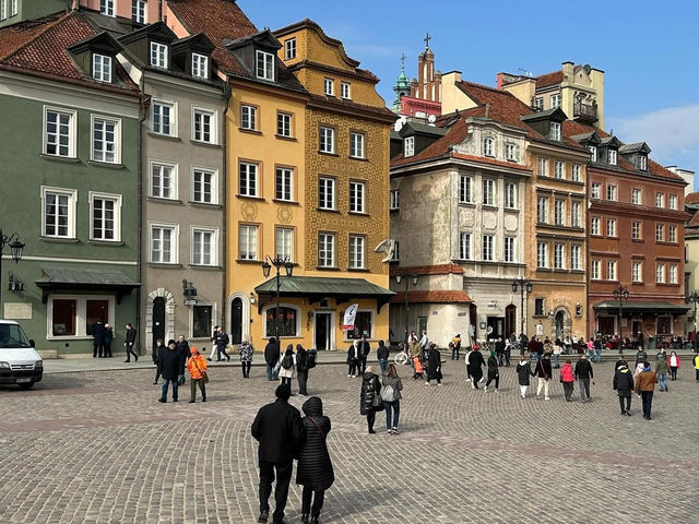 Presidential Palace & Royal Castle: Warsaw's Iconic Duo👑🏛️   
