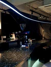 胡志明市工業風咖啡店 -- 96B Roastery 