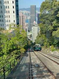 俯瞰浮城繁華——香港太平山頂靚景打卡