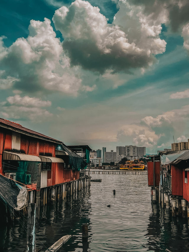 Wooden Planks & Waterfront Charm: A Stroll Through Chew Jetty