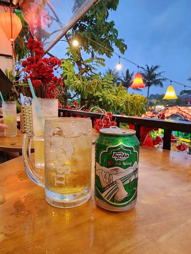 【ホイアン/ベトナム】2階から見える景色が最高なBar