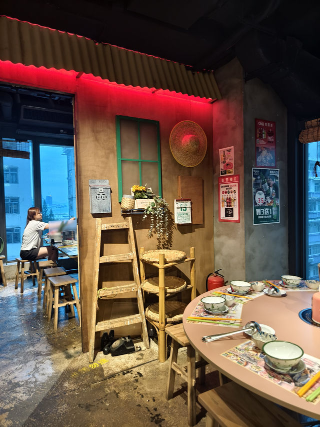 70年代大排檔風火鍋店