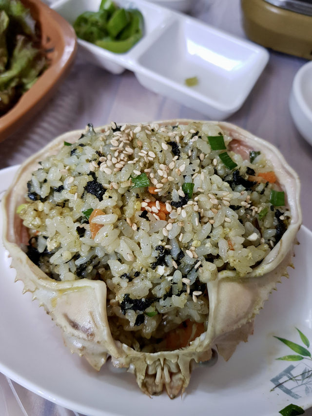 [강원도 아야진해수욕장] 아야진횟집 – 신선한 대게와 회로 즐긴 특별한 만찬