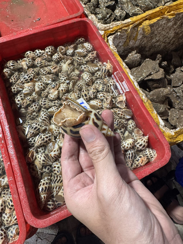 越南🇻🇳胡志明半夜最有名最大菜市場‼️