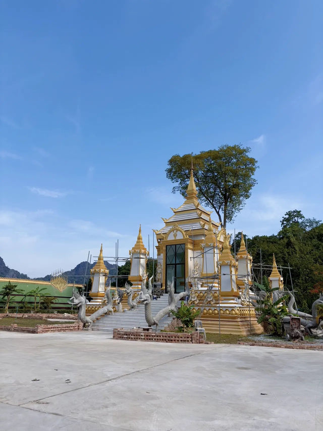 วัดสินไชยาราม วัดสวยแห่งเมืองเฟือง