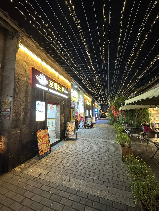 甘坑古鎮夜遊驚喜｜「朋友家」奶茶館，一杯茶換一段回憶