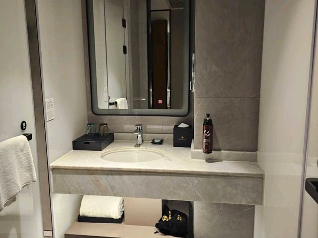 รีวิว Southern Airlines Pearl Hotel ใกล้สนามบิน