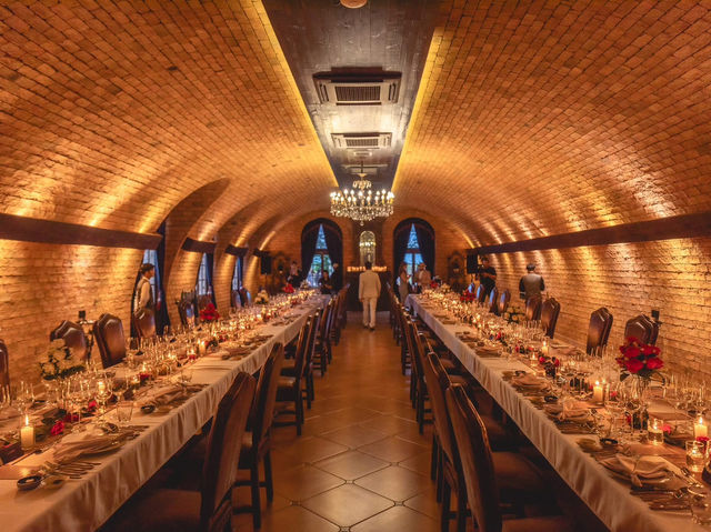 豪華なイタリア風城で、本格イタリア料理と美しい景色を楽しもう！✨ #パタヤ #CastelloDiBellagio #イ