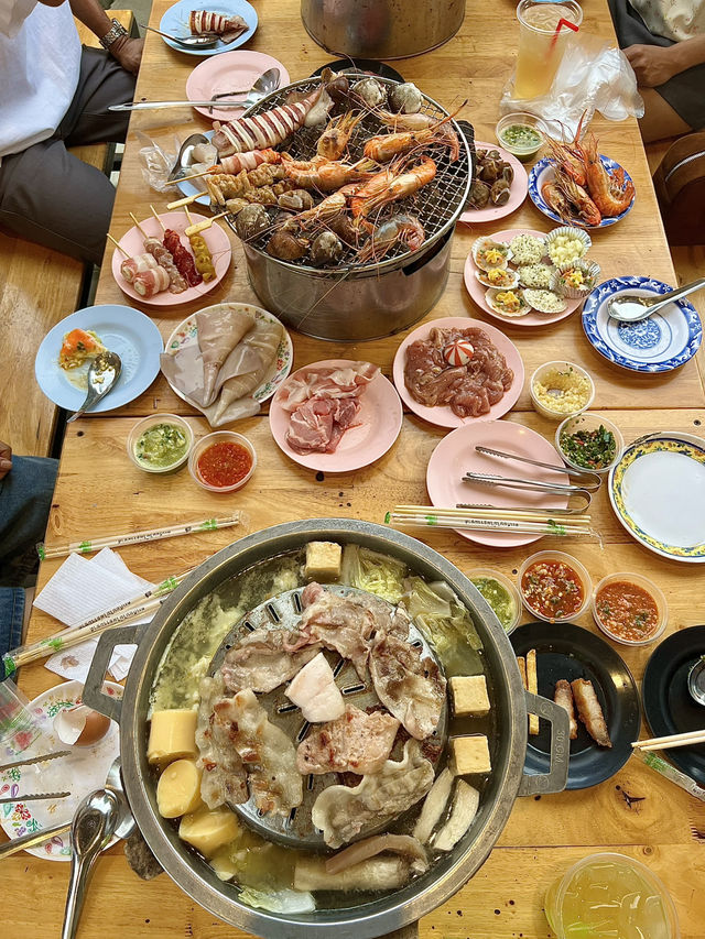 ท่าจีน หมูกระทะ ทะเลเผา บุฟเฟ่ต์ที่ยกทะเลมาให้แล้ว