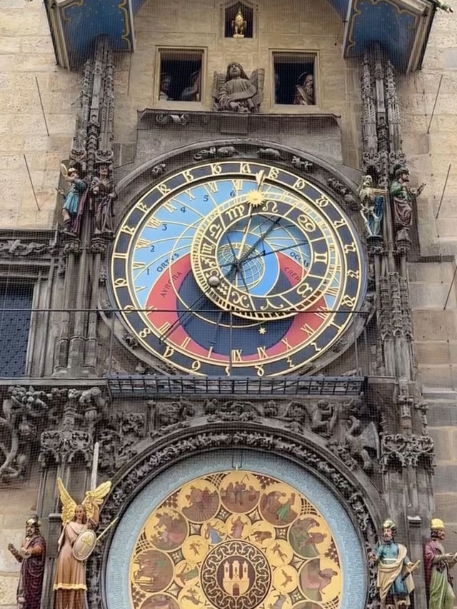 ⏰プラハ・天文時計（オルロイ）｜600年の時を刻む“動く芸術”