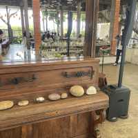 ร้านอาฟเตอร์นูน บางปู คาเฟ่ริมทะเลบรรยากาศดี