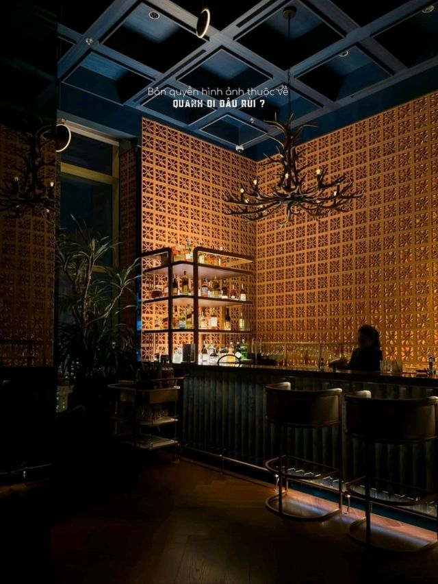 Hedonist Bar