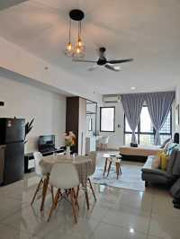 Poolside Peace and City Views: Alinea Suite Review