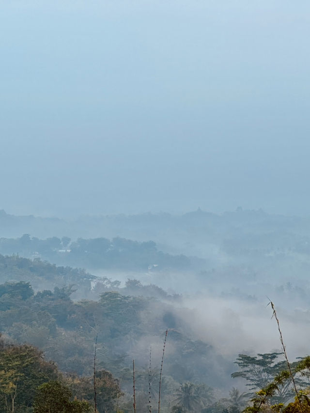 Must-see Borobudur Temple at dawn! 