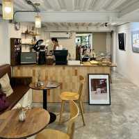 ✨ Tarns Coffee – คาเฟ่เล็กๆ แต่คุณภาพใหญ่ 