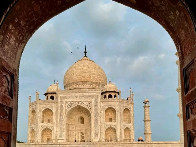 🌟 Taj Mahal, Agra – Symbol of Eternal Love 💖