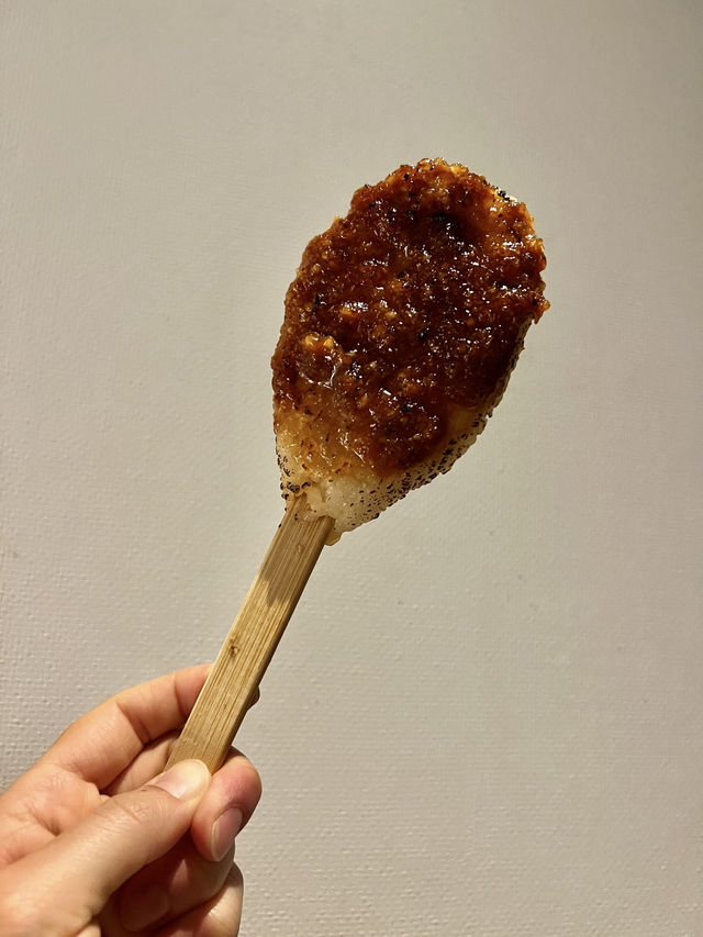 「旅先でしか食べられない“土地の味”って、どうしてあんなに心に残るんだろう。」