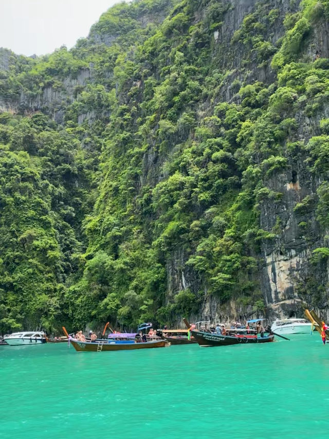 รีวิวเกาะพีพี กระบี่