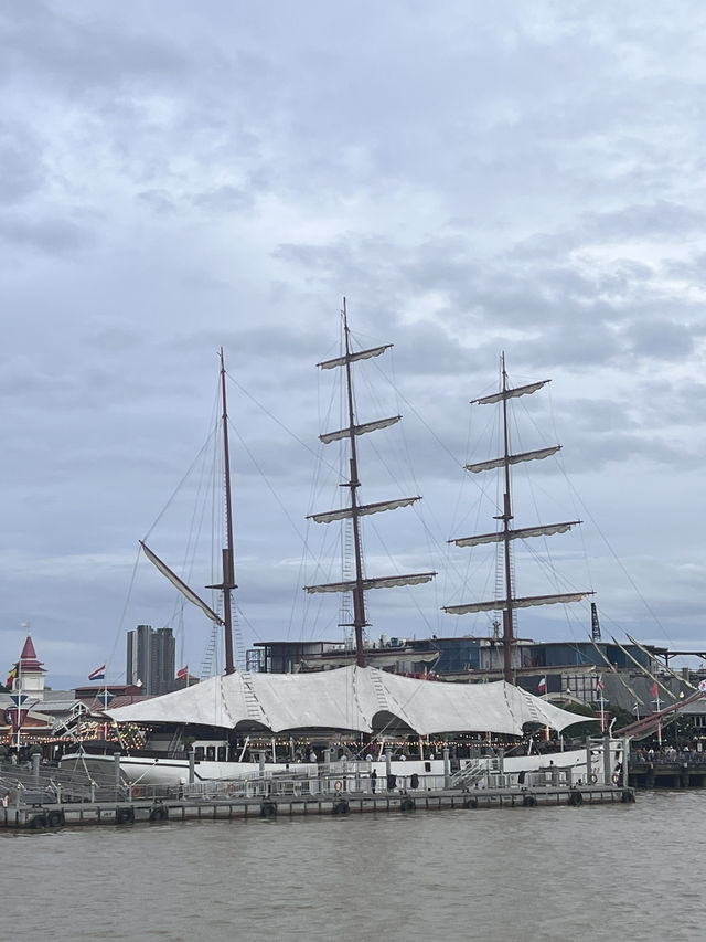 【曼谷】 Asiatique 河濱碼頭夜市