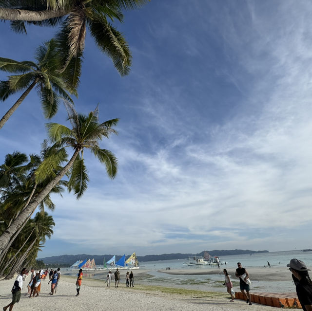 Sun+sky+water+sand=Happiness in Boracay